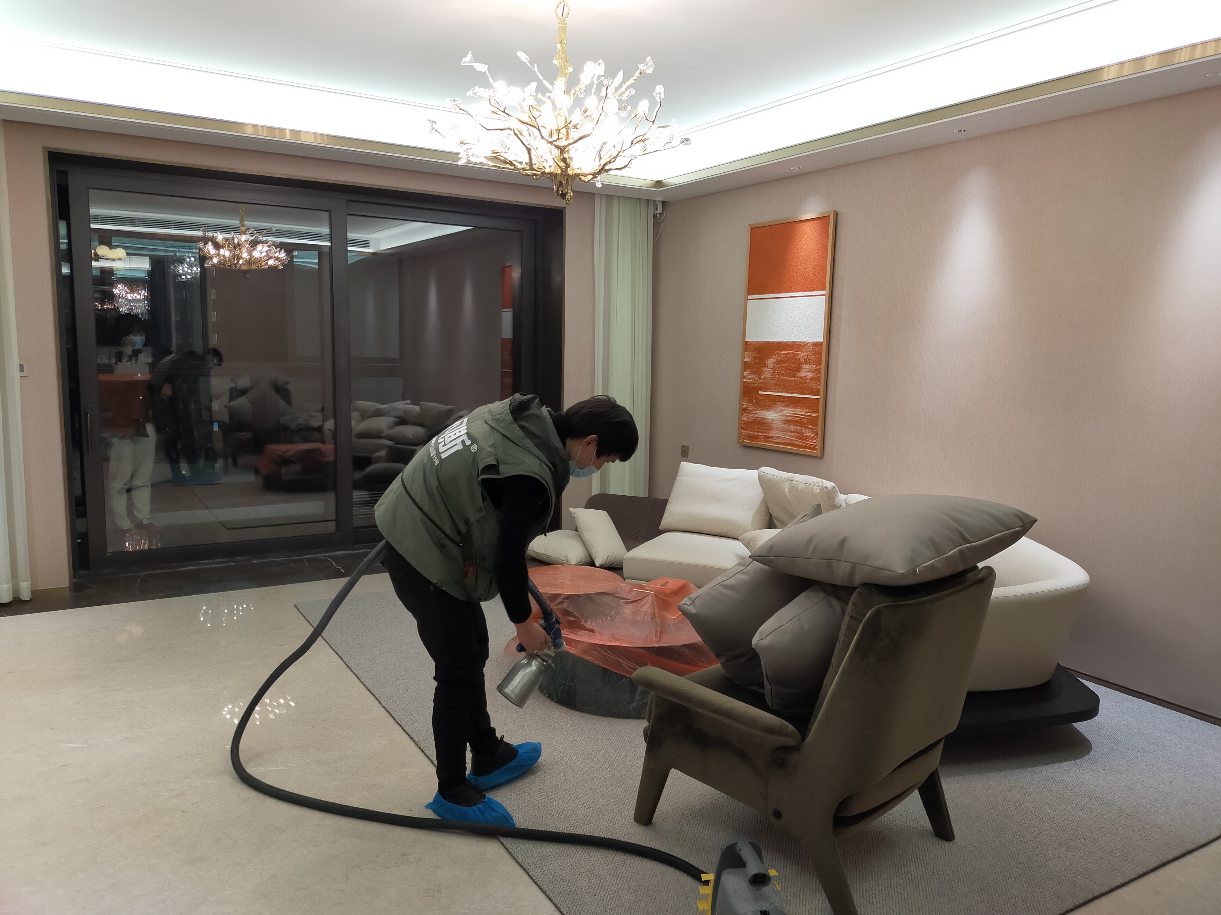 地毯中的甲醛怎么清除