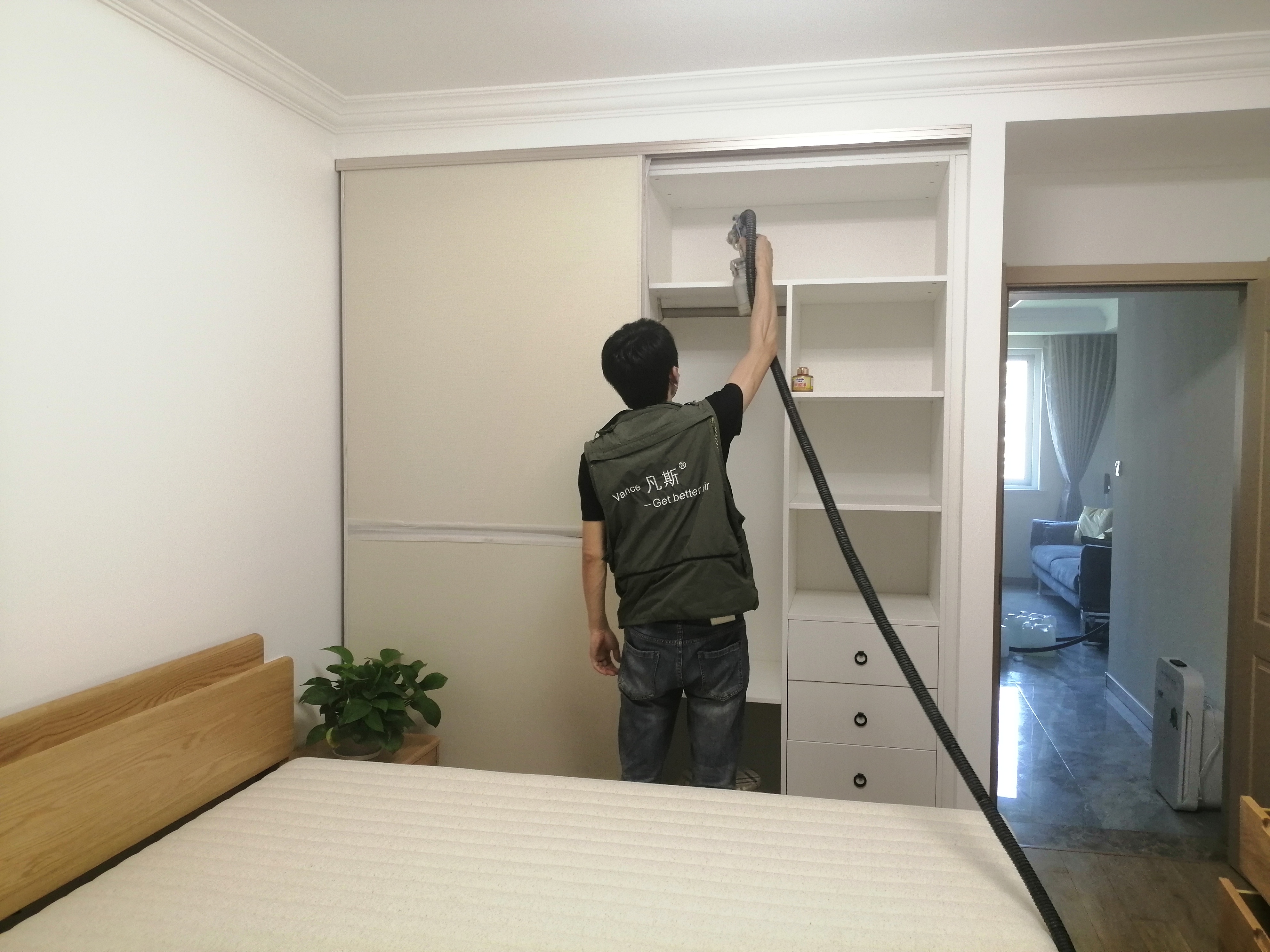 新房裝修時(shí)膠水含有甲醛嗎